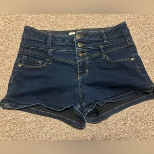 Women’s/Junior’s Blue Denim Shorts